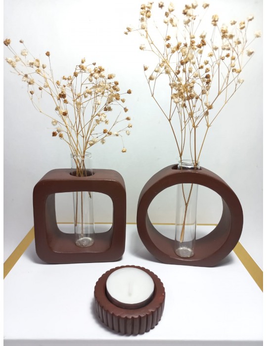 Chocolate Kahve Masaüstü Minimal 2'li Vazo Seti, Yuvarlak-Kare Formlu, Cam Tüplü Vazo Chocolate Kahve Masaüstü Minimal 2'li Vazo Seti, Yuvarlak-Kare Formlu, Cam Tüplü Vazo