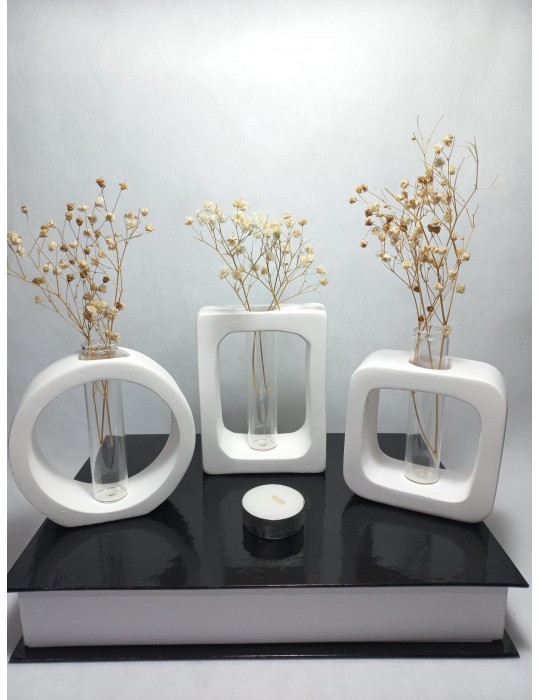 Modern Sanat Esintili, Dikdörtgen-Kare-Yuvarlak Formlu, Cam Tüplü Dekoratif 3'lü Vazo Set Beyaz Modern Sanat Esintili, Dikdörtgen-Kare-Yuvarlak Formlu, Cam Tüplü Dekoratif 3'lü Vazo Set Beyaz